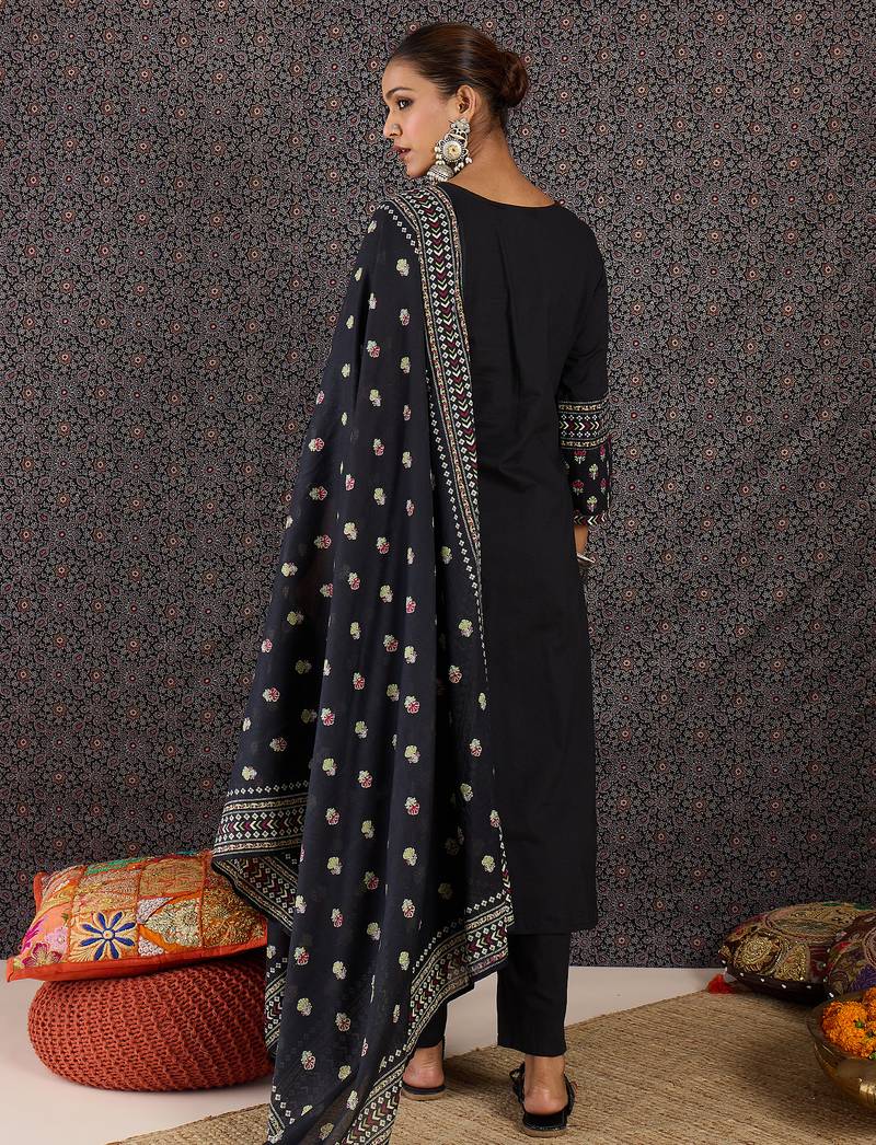 Black printed a-line kurta trousers with dupatta set
