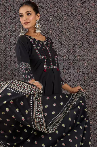 Black printed a-line kurta trousers with dupatta set