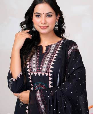 Black printed straight kurta trousers with dupatta set 1