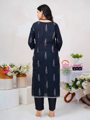 Black printed straight kurta trousers with dupatta set 2