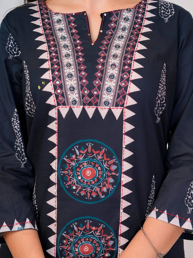 Black printed straight kurta trousers with dupatta set