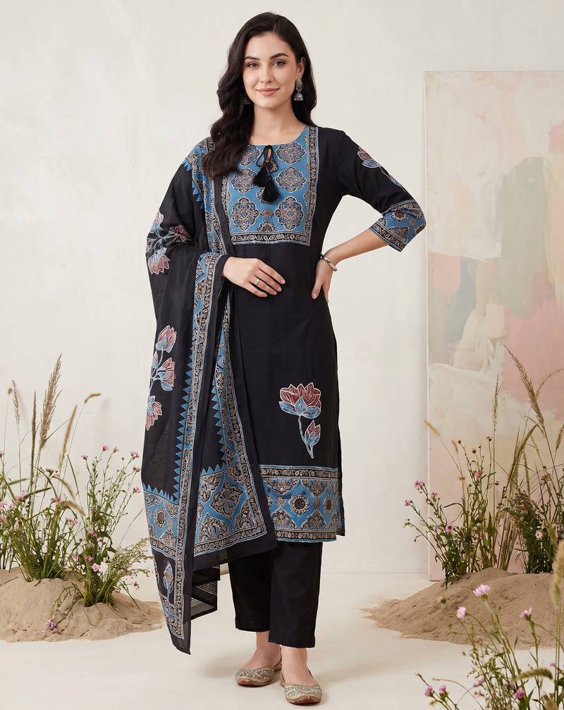 Black printed straight kurta trousers with dupatta set