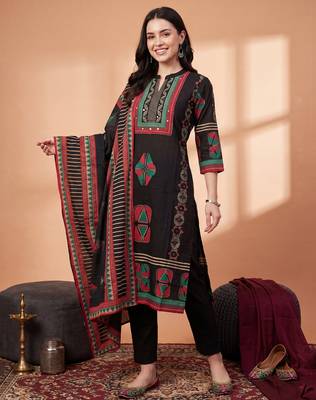 Black printed straight kurta trousers with dupatta set 3