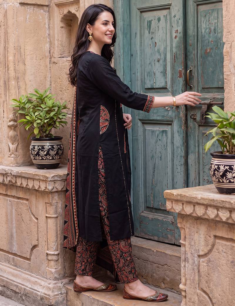 Black printed straight kurta trousers with dupatta set