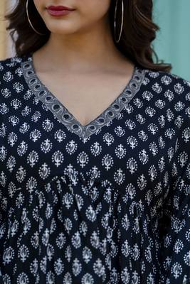 Black cotton printed top for women 4