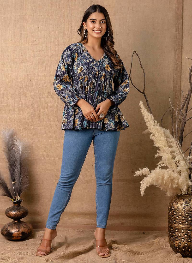 Navy-blue cotton printed top for women