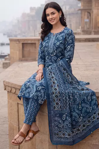 Blue printed straight kurta trousers with dupatta set