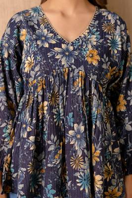Navy-blue cotton printed top for women 3