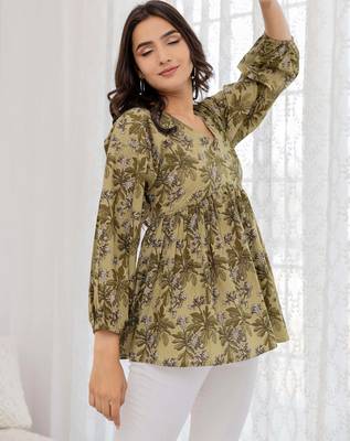 Green cotton printed top for women 4