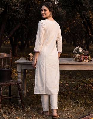Cream printed straight kurta trousers with dupatta set 3