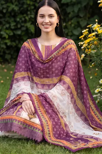 Cream printed straight kurta trousers with dupatta set