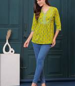 Green cotton printed top for women