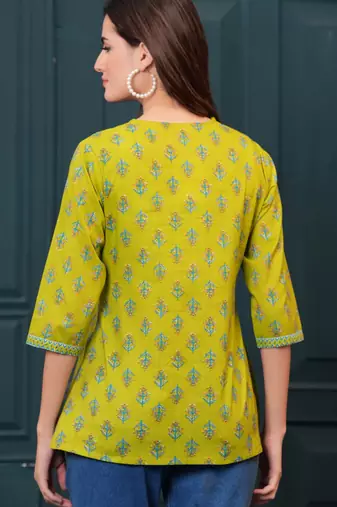 Green cotton printed top for women
