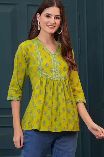 Green cotton printed top for women