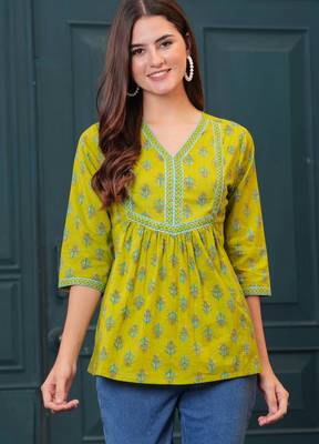 Green cotton printed top for women 5