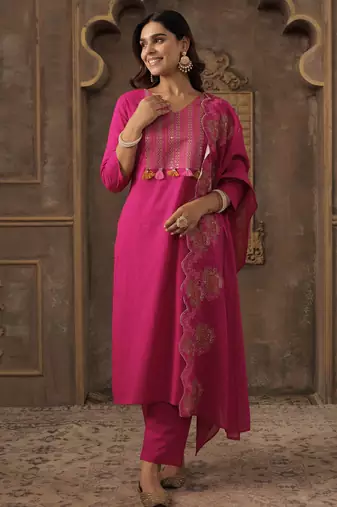 Pink embroidered straight kurta trousers with dupatta set