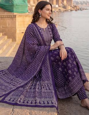 Purple printed a-line kurta trousers with dupatta set 1