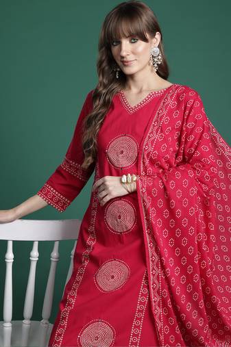 Pink printed straight kurta trousers with dupatta set