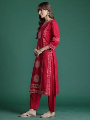 Pink printed straight kurta trousers with dupatta set 3