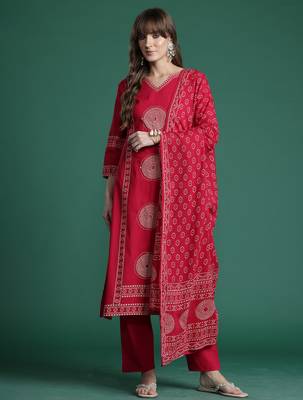 Pink printed straight kurta trousers with dupatta set 4