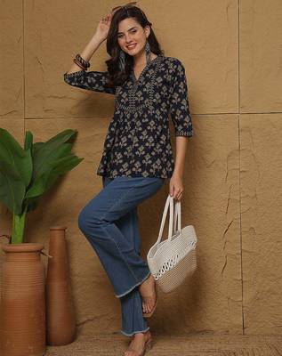 Blue cotton printed top for women 1
