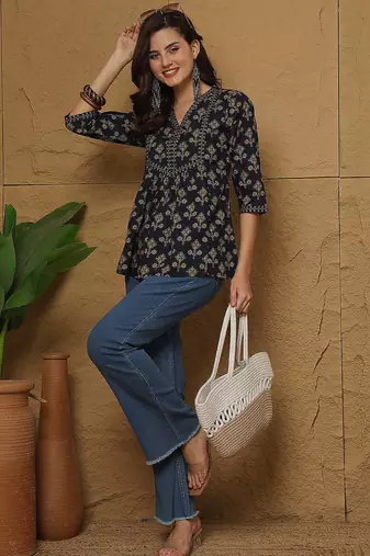 Blue cotton printed top for women