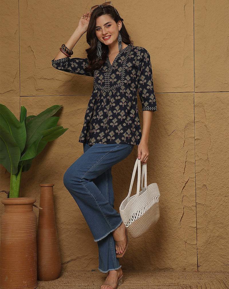 Blue cotton printed top for women