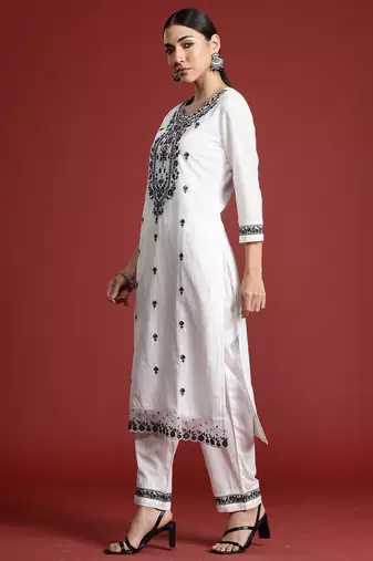 White embroidered straight kurta trousers with dupatta set