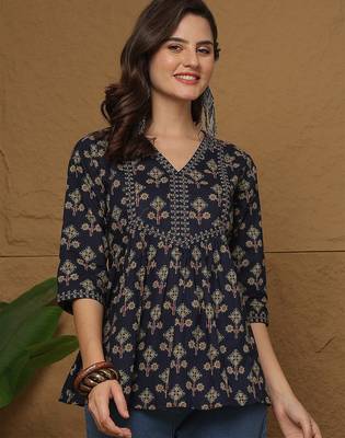 Blue cotton printed top for women 2