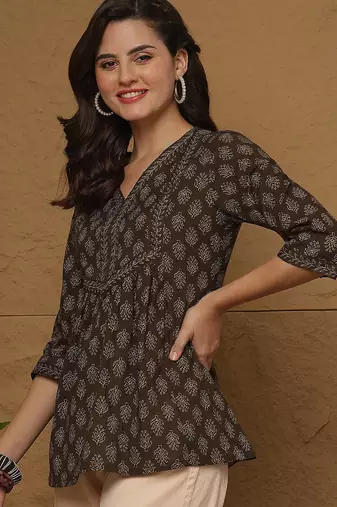 Brown cotton printed top for women