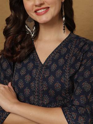 Blue cotton printed top for women 3