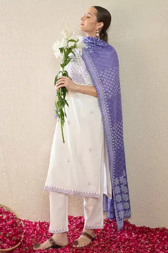 White embroidered straight kurta trousers set
