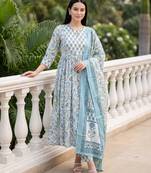 White printed a-line kurta trousers with dupatta set
