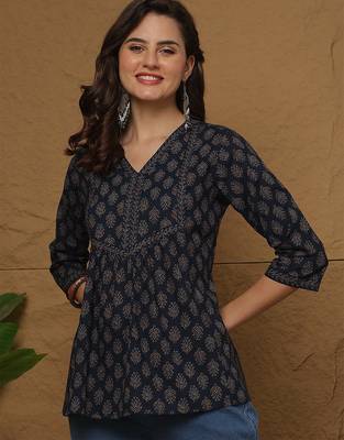 Blue cotton printed top for women 5