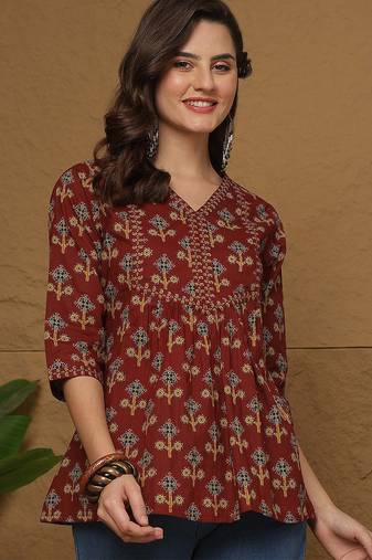 Maroon cotton printed top for women