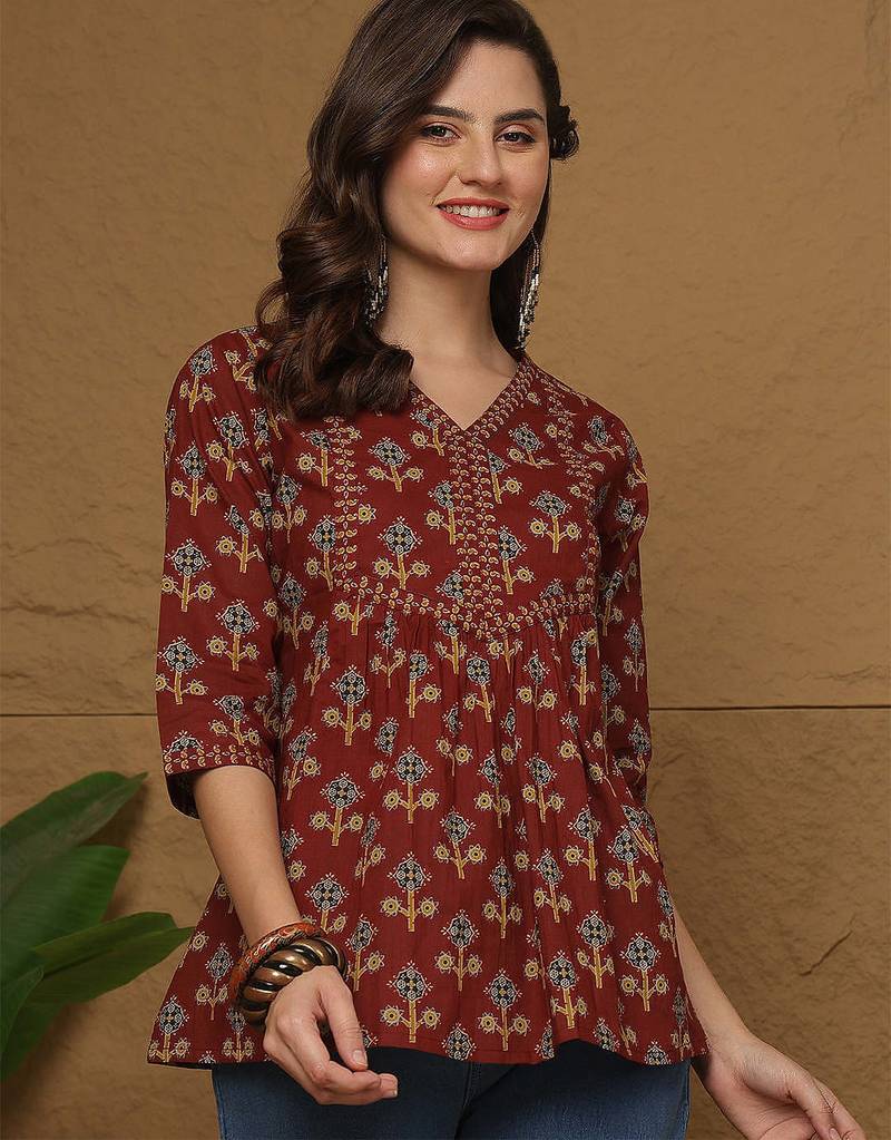 Maroon cotton printed top for women