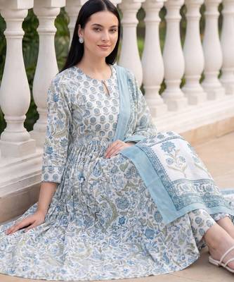 White printed a-line kurta trousers with dupatta set 2