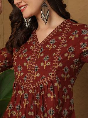 Maroon cotton printed top for women 3