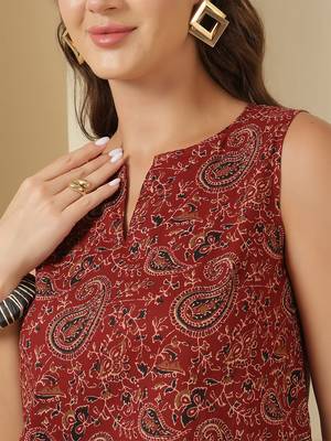 Maroon cotton printed top for women 4