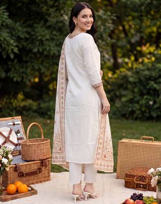 White embroidered straight kurta trousers with dupatta set 3