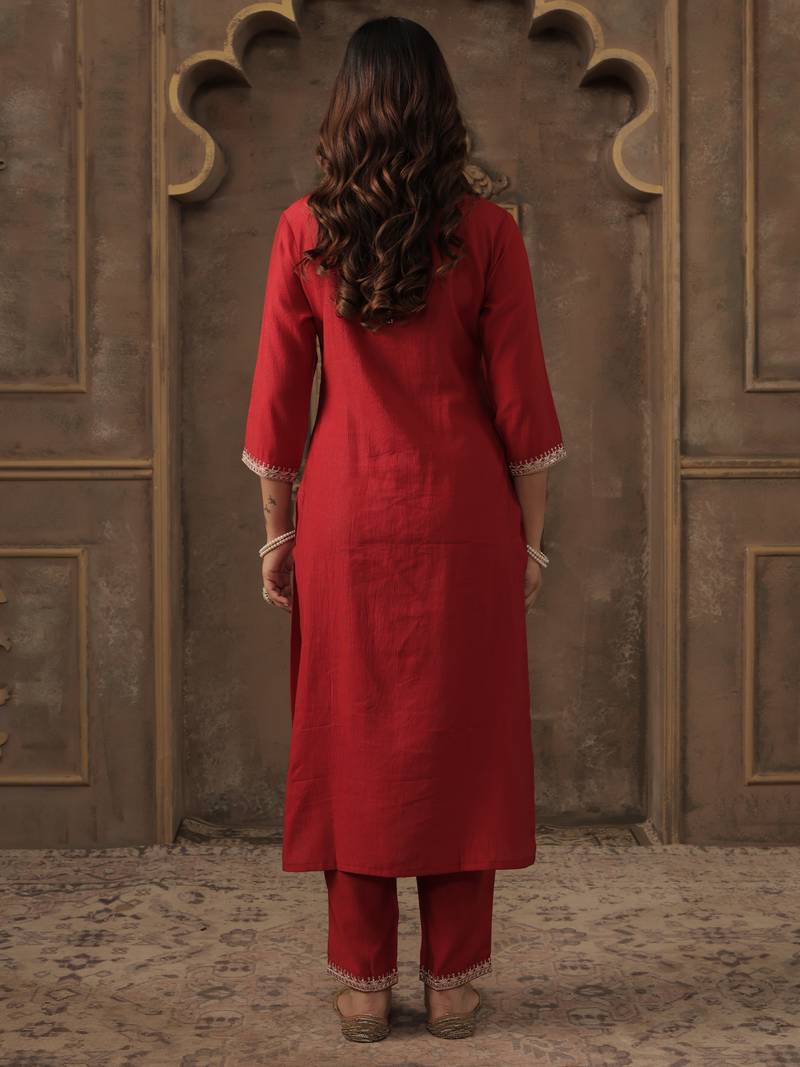 Red embroidered straight kurta trousers with dupatta set