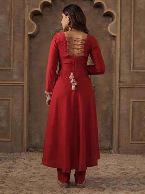 Red solid a-line kurta trousers with dupatta set 2