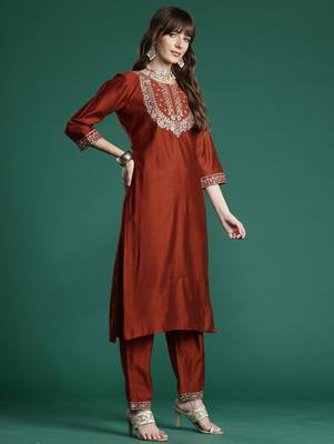 Orange embroidered straight kurta trousers with dupatta set 3