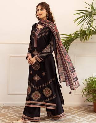 Black embroidered straight kurta palazzo with dupatta set 3
