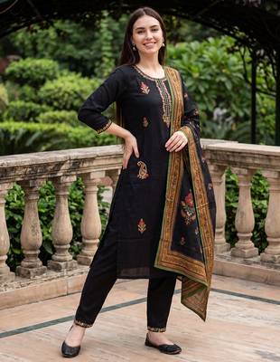 Black embroidered straight kurta trousers with dupatta set 3