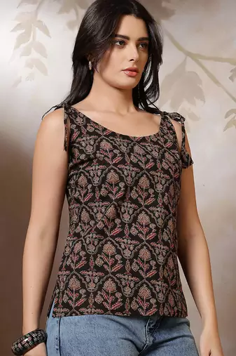 Black cotton printed top for women