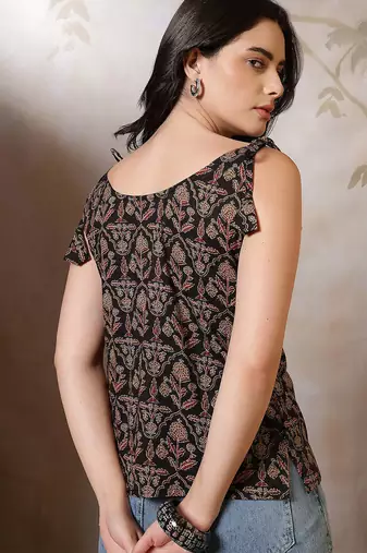 Black cotton printed top for women