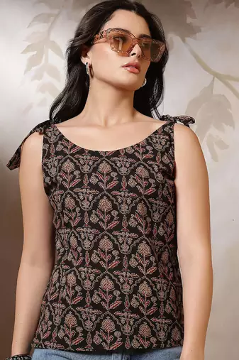 Black cotton printed top for women