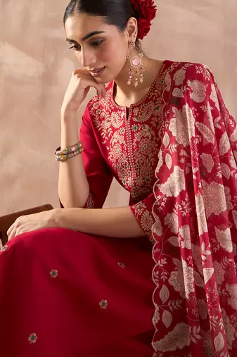Pink embroidered straight kurta palazzo with dupatta set