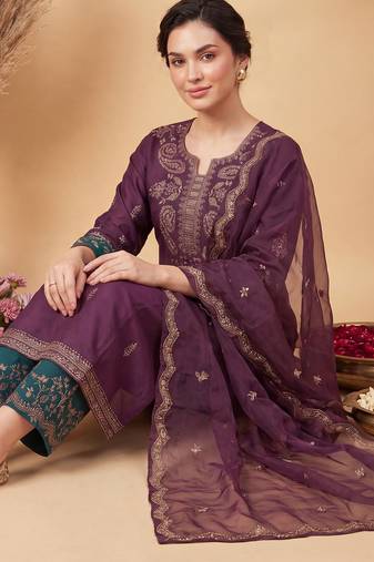 Burgundy embroidered straight kurta trousers with dupatta set